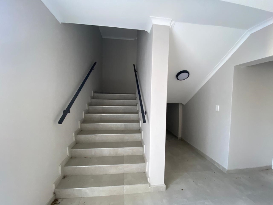 1 Bedroom Property for Sale in Table View Western Cape